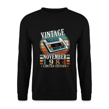 Born November 1984 Anniversary November 1984 - Unisex Sweatshirt - black - Front - Alina (178cm) & Michal (187cm)