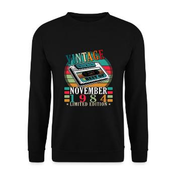 Vintage November 1984 - Birthday November 1984 - Unisex Sweatshirt - black - Front - Alina (178cm) & Michal (187cm)