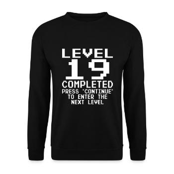 LEVEL 19 COMPLETE 19TH BIRTHDAY GAMING GIFT - Unisex Sweatshirt - black - Front - Alina (178cm) & Michal (187cm)
