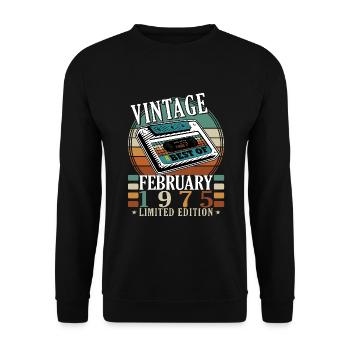 February 1975 | Birthday 1975 Vintage February - Unisex Sweatshirt - black - Front - Alina (178cm) & Michal (187cm)