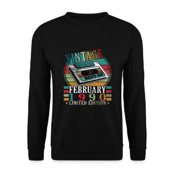 Geboren im Februar 1990 vintage 1990 Geburtstag - Unisex Pullover - Schwarz - Vorne - Alina (178cm) & Michal (187cm)