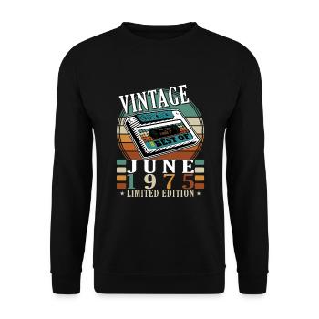June 1975 Jubilee 1975 Legends June - Unisex Sweatshirt - black - Front - Alina (178cm) & Michal (187cm)