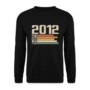 2012 Vintage - Retro 2012 Jubiläumsgeschenk 2012 - Unisex Pullover - Schwarz - Vorne - Alina (178cm) & Michal (187cm)