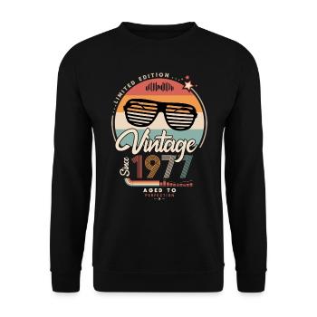 Jahrgang seit 1977 - Unisex Pullover - Schwarz - Vorne - Alina (178cm) & Michal (187cm)