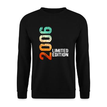 2006 limited edition vintage year of birth retro - Unisex Sweatshirt - black - Front - Alina (178cm) & Michal (187cm)
