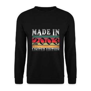 2003 Vintage Birthday Year of birth 2003 Gift - Unisex Sweatshirt - black - Front - Alina (178cm) & Michal (187cm)