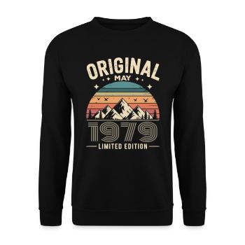 May 1979 – Legend of the Peaks and Mountains - Unisex Sweatshirt - black - Front - Alina (178cm) & Michal (187cm)