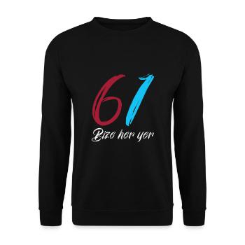 Bize her yer 61 Trabzon Türkiye Geschenk - Unisex Pullover - Schwarz - Vorne - Alina (178cm) & Michal (187cm)