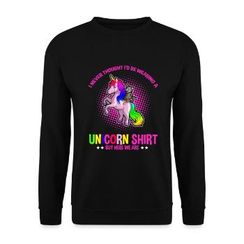 Opossum Design für Possum Fans und Opossum Fans - Unisex Pullover - Schwarz - Vorne - Alina (178cm) & Michal (187cm)