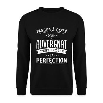 Auvergnat - Frôler la perfection - Auvergne - Sweat-shirt Unisexe - noir - Devant - Alina (178cm) & Michal (187cm)