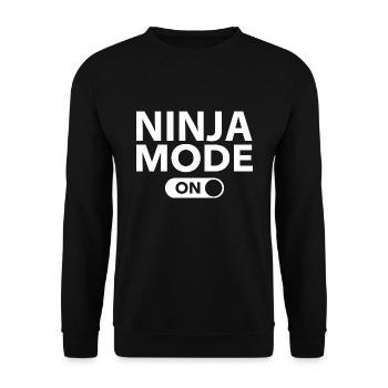 Ninja-Modus ein - Unisex Pullover - Schwarz - Vorne - Alina (178cm) & Michal (187cm)