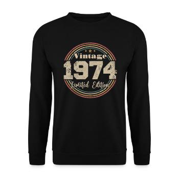 1974 Anniversaire Vintage Rétro Né En - 1974 - Sweat-shirt Unisexe - noir - Devant - Alina (178cm) & Michal (187cm)