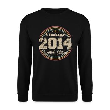 2014 Retro Vintage Birthday Born In - 2014 - Unisex Sweatshirt - black - Front - Alina (178cm) & Michal (187cm)