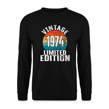 Year of birth 1974 Vintage Limited Edition Retro - Unisex Sweatshirt - black - Front - Alina (178cm) & Michal (187cm)