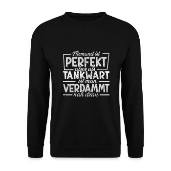 Tankwart Niemand ist perfekt - Unisex Pullover - Schwarz - Vorne - Alina (178cm) & Michal (187cm)