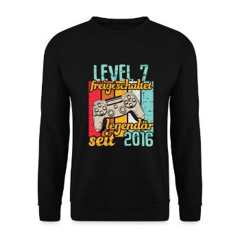 Level 7 freigeschaltet legendär seit 2016 - Unisex Pullover - Schwarz - Vorne - Alina (178cm) & Michal (187cm)
