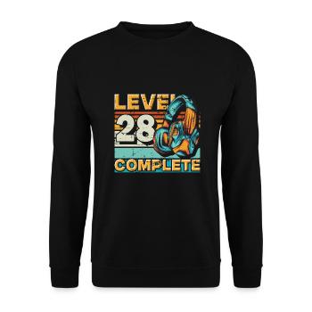 Gaming Geburtstag Level 28 Complete für Gamer. - Unisex Pullover - Schwarz - Vorne - Alina (178cm) & Michal (187cm)