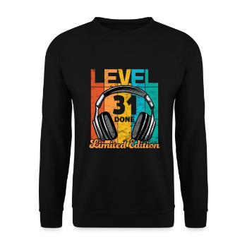Gaming Birthday 31 Years Level 31 Complete - Unisex Sweatshirt - black - Front - Alina (178cm) & Michal (187cm)