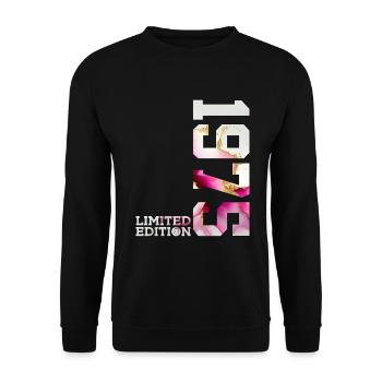 51ST BIRTHDAY 51 YEARS LIMITED EDITION 1975 - Unisex Sweatshirt - black - Front - Alina (178cm) & Michal (187cm)