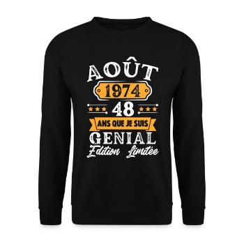 Cadeau D'anniversaire 48 Ans Août 1974 Rétro - Sweat-shirt Unisexe - noir - Devant - Alina (178cm) & Michal (187cm)