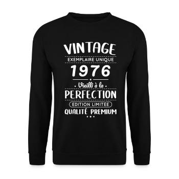 1976 – Vintage – Perfekt gereift - Unisex Pullover - Schwarz - Vorne - Alina (178cm) & Michal (187cm)