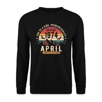 Millésime Anniversaire Avril 1974 April 1974 - Sweat-shirt Unisexe - noir - Devant - Alina (178cm) & Michal (187cm)