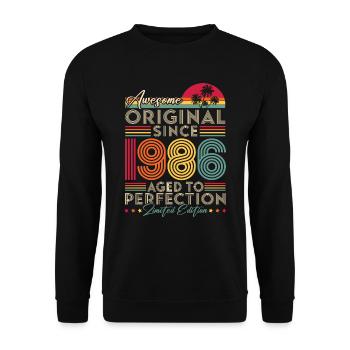 1986 Vintage Original Retro Birthday Gift - Unisex Sweatshirt - black - Front - Alina (178cm) & Michal (187cm)