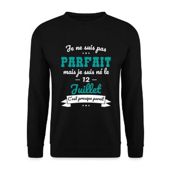 Anniversaire - Pas parfait mais né le 12 Juillet - Sweat-shirt Unisexe - noir - Devant - Alina (178cm) & Michal (187cm)