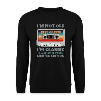 I'M NOT OLD I'M CLASSIC BETS OF 1974 Vintage gift - Unisex Sweatshirt - black - Front - Alina (178cm) & Michal (187cm)
