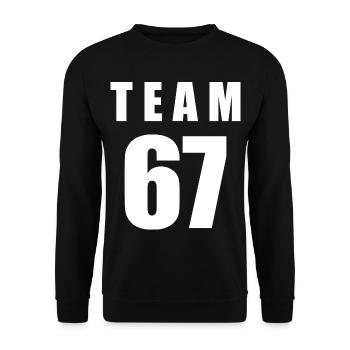 Team 67 - Unisex Sweatshirt - black - Front - Alina (178cm) & Michal (187cm)