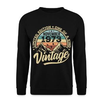 Légendaire depuis novembre 1973 - Edition limitée 1973 - Sweat-shirt Unisexe - noir - Devant - Alina (178cm) & Michal (187cm)
