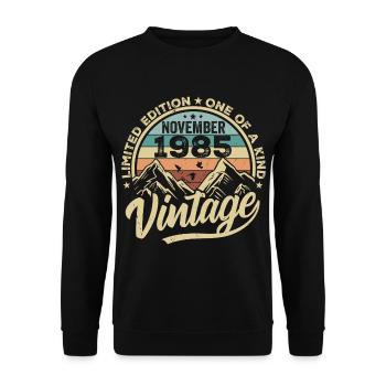Legendary since November 1985 - Limited Edition 1985 - Unisex Sweatshirt - black - Front - Alina (178cm) & Michal (187cm)