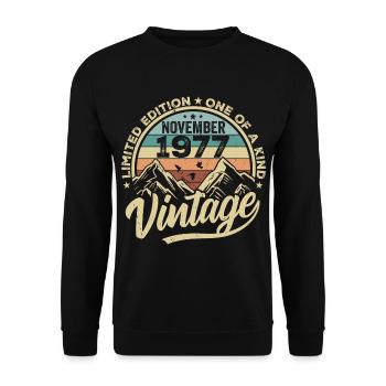 Legendary since November 1977 - Limited Edition 1977 - Unisex Sweatshirt - black - Front - Alina (178cm) & Michal (187cm)