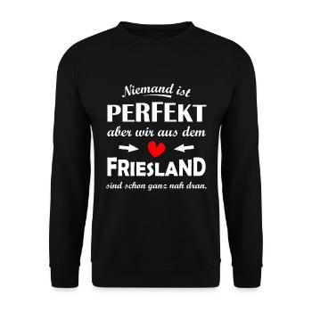 Perfekt aus dem Friesland - Unisex Pullover - Schwarz - Vorne - Alina (178cm) & Michal (187cm)