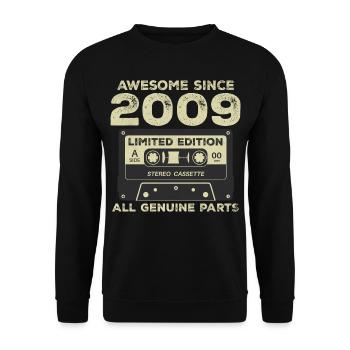 2009 Birthday Born in 2009 Vintage Retro - Unisex Sweatshirt - black - Front - Alina (178cm) & Michal (187cm)