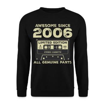 2006 Birthday Born In 2006 Vintage Retro - Unisex Sweatshirt - black - Front - Alina (178cm) & Michal (187cm)