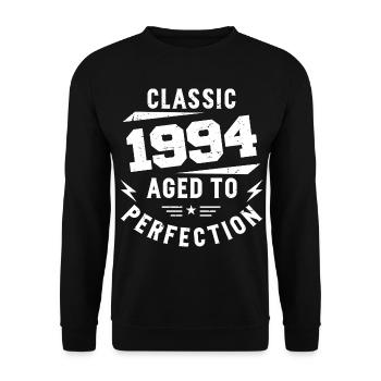 1994 Classic 1994 Vintage 1994 Birthday Gift - Unisex Sweatshirt - black - Front - Alina (178cm) & Michal (187cm)