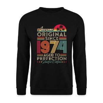 1974 Vintage Original Retro Birthday Gift - Unisex Sweatshirt - black - Front - Alina (178cm) & Michal (187cm)
