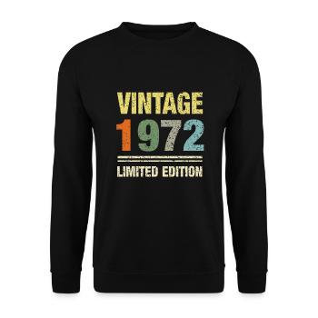 Vintage 1972 Limited - Unisex Pullover - Schwarz - Vorne - Alina (178cm) & Michal (187cm)