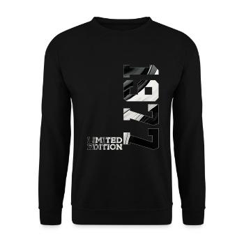LIMITED EDITION 1977 49TH BIRTHDAY - Unisex Sweatshirt - black - Front - Alina (178cm) & Michal (187cm)