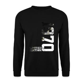 56TH BIRTHDAY LIMITED EDITION 1970 - Unisex Sweatshirt - black - Front - Alina (178cm) & Michal (187cm)