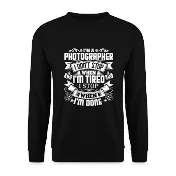 Photographer I Stop When I'm Done - Unisex Sweatshirt - black - Front - Alina (178cm) & Michal (187cm)
