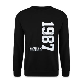 39TH BIRTHDAY LIMITED EDITION 1987 - Unisex Sweatshirt - black - Front - Alina (178cm) & Michal (187cm)