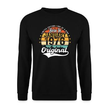 Die Legenden wurden im Januar 1976 geboren - Unisex Pullover - Schwarz - Vorne - Alina (178cm) & Michal (187cm)