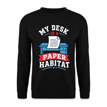 Schreibtisch als Papier Habitat - Unisex Pullover - Schwarz - Vorne - Alina (178cm) & Michal (187cm)