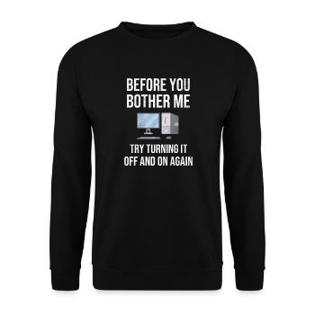 Geschenk IT-Support IT-Helpdesk Lustiger Spruch - Unisex Pullover - Schwarz - Vorne - Alina (178cm) & Michal (187cm)