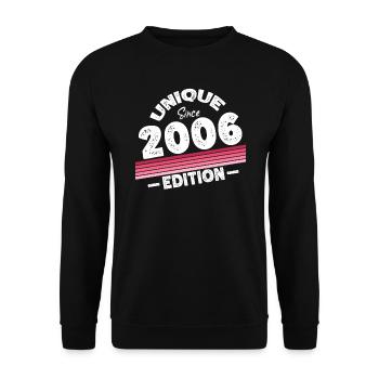 Unique Since 2006 Edition Birthday Vintage 2006 - Unisex Sweatshirt - black - Front - Alina (178cm) & Michal (187cm)