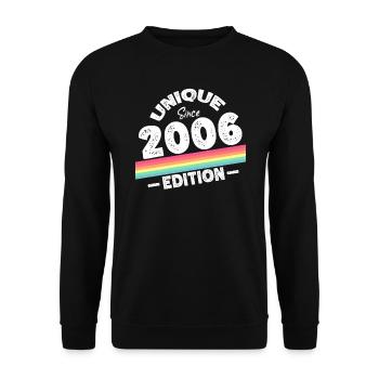 Unique Since 2006 Edition Birthday Vintage 2006 - Unisex Sweatshirt - black - Front - Alina (178cm) & Michal (187cm)