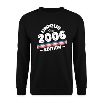 Unique Since 2006 Edition Birthday Vintage 2006 - Unisex Sweatshirt - black - Front - Alina (178cm) & Michal (187cm)
