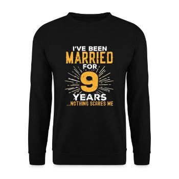 9. Hochzeitstag Lustige Paare Verheiratetes Geschenk - Unisex Pullover - Schwarz - Vorne - Alina (178cm) & Michal (187cm)